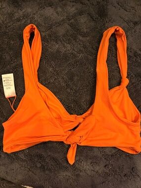 LSPACE ORANGE SIZE D BIKINI  TOP